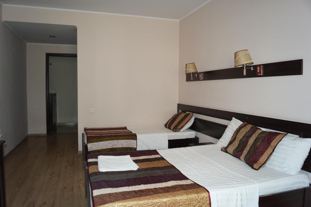 Iar Hotel Батуми Экстерьер фото