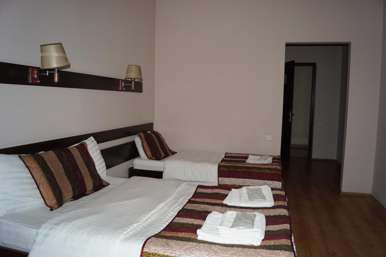 Iar Hotel Батуми Экстерьер фото
