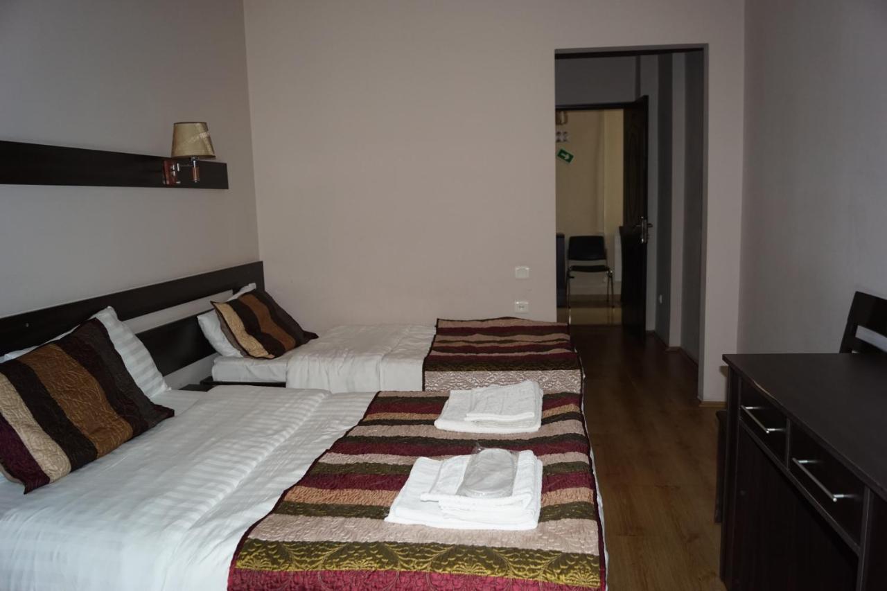 Iar Hotel Батуми Экстерьер фото