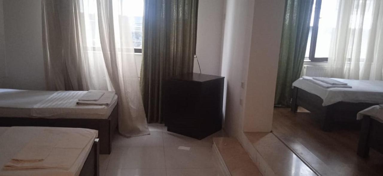 Iar Hotel Батуми Экстерьер фото