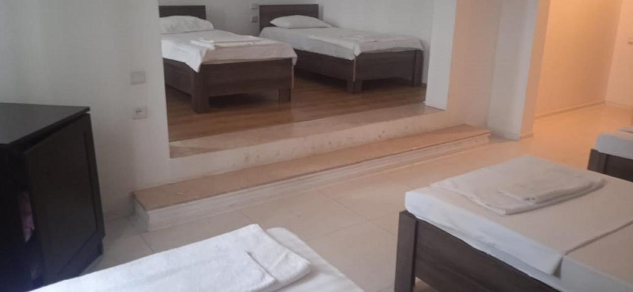 Iar Hotel Батуми Экстерьер фото