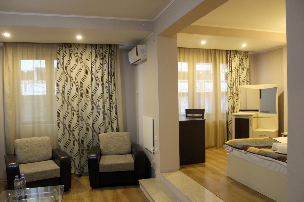 Iar Hotel Батуми Экстерьер фото